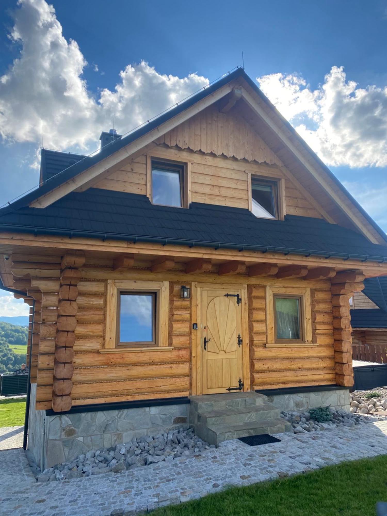 Zloty Gron Log & Holiday home
