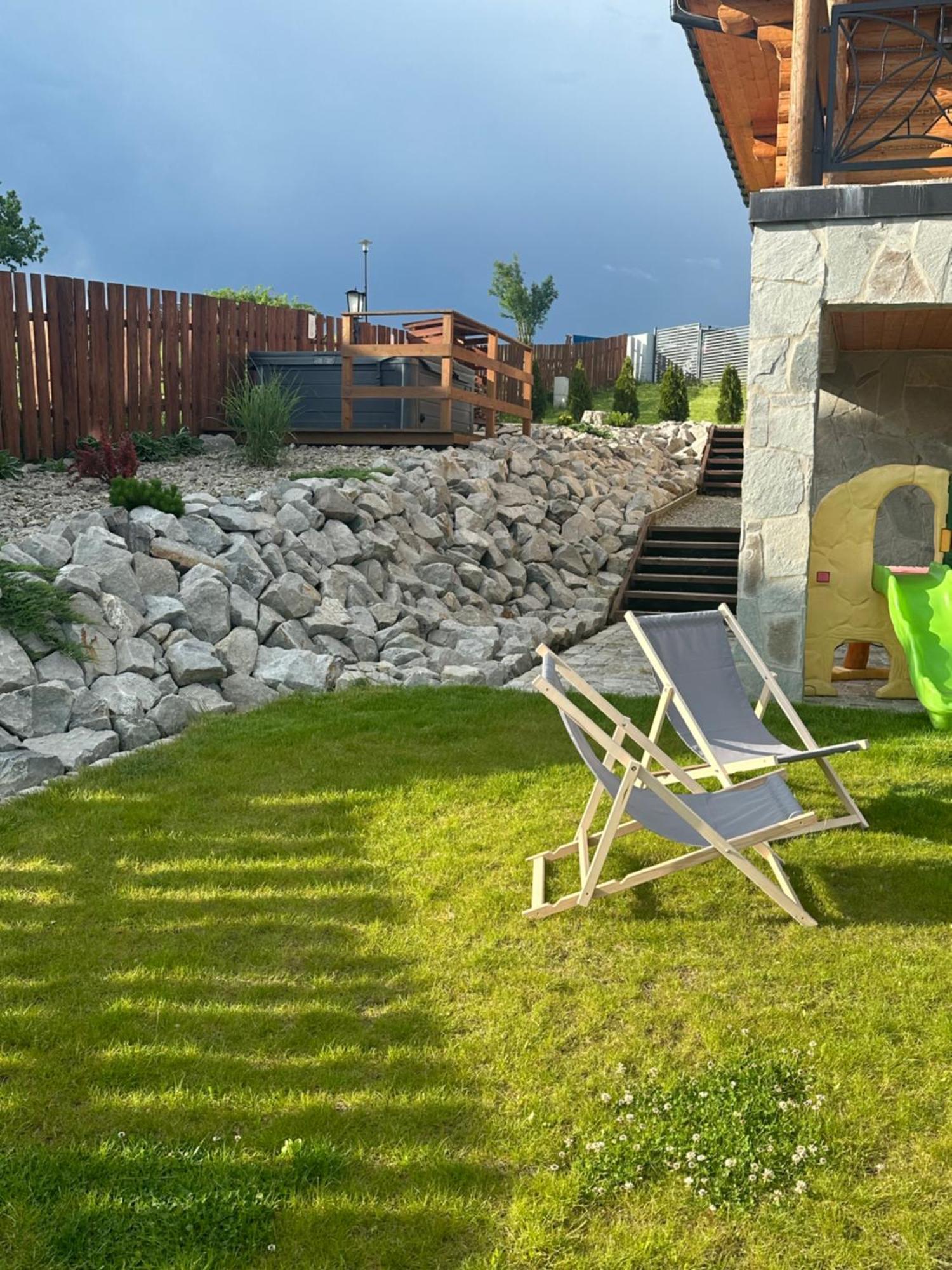 Zloty Gron Log & Holiday home *