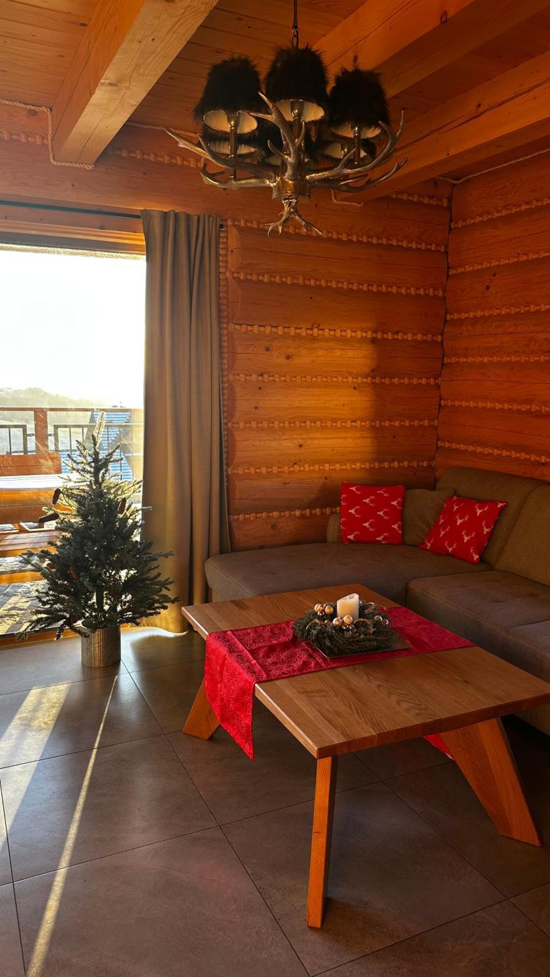 Zloty Gron Log & Holiday home Istebna